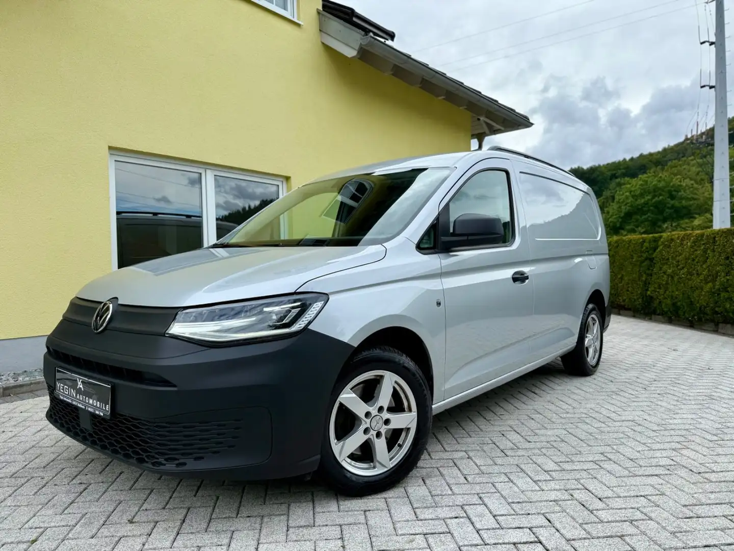 Volkswagen Caddy Cargo Maxi Sitzheizung-Klima-ACC-LED Silber - 2