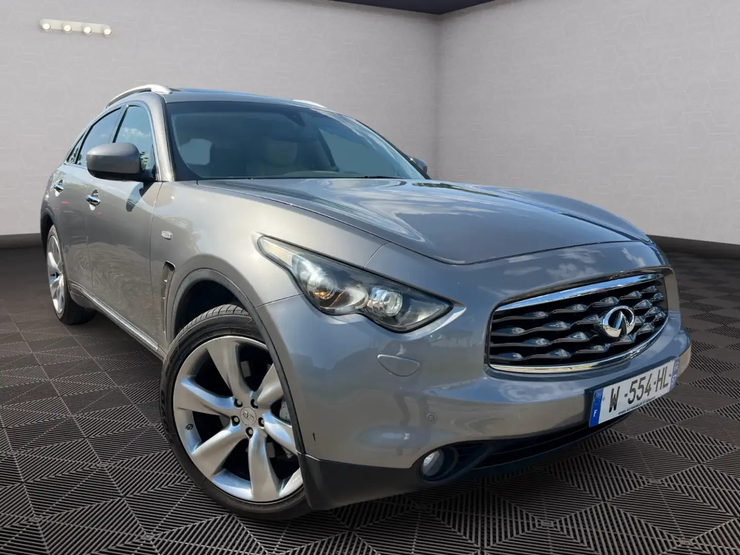 Infiniti FX S Сірий - 2
