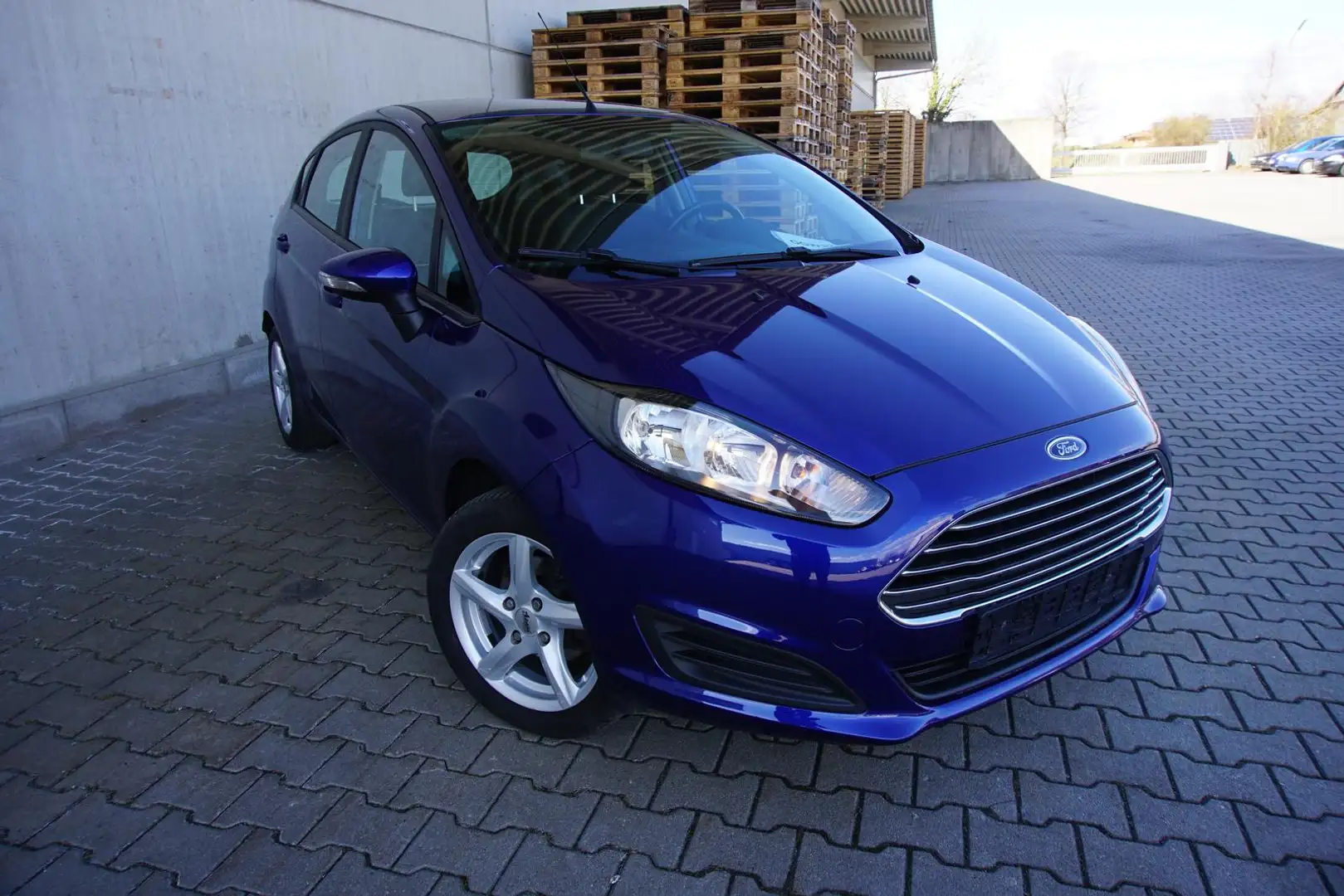 Ford Fiesta 1.0 EcoBoost SHZ Radio Klima FSH Blau - 1
