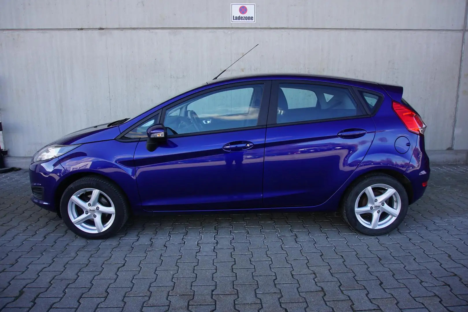 Ford Fiesta 1.0 EcoBoost SHZ Radio Klima FSH Blau - 2