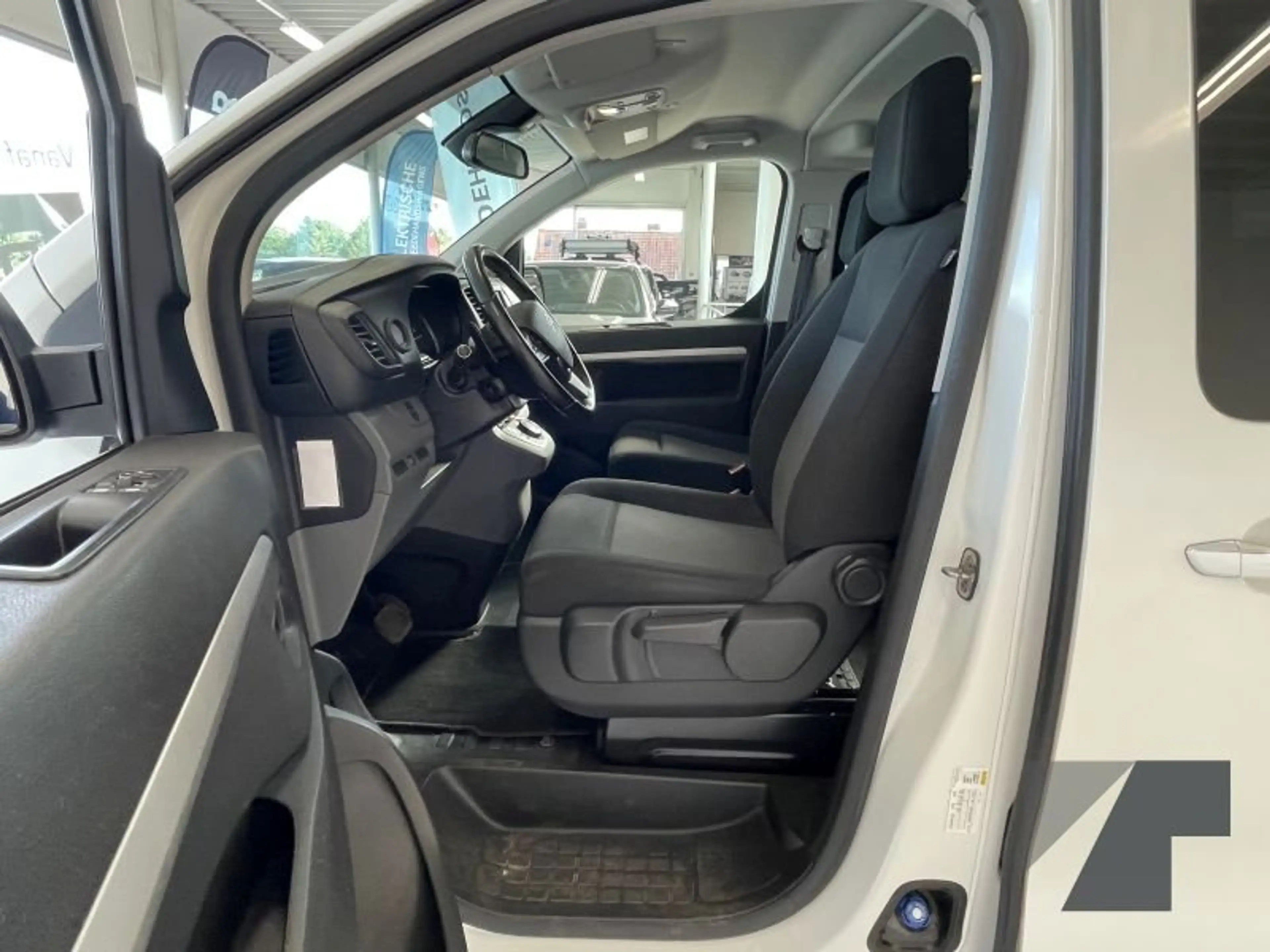 Citroen Jumpy JUMPY F — photo 12