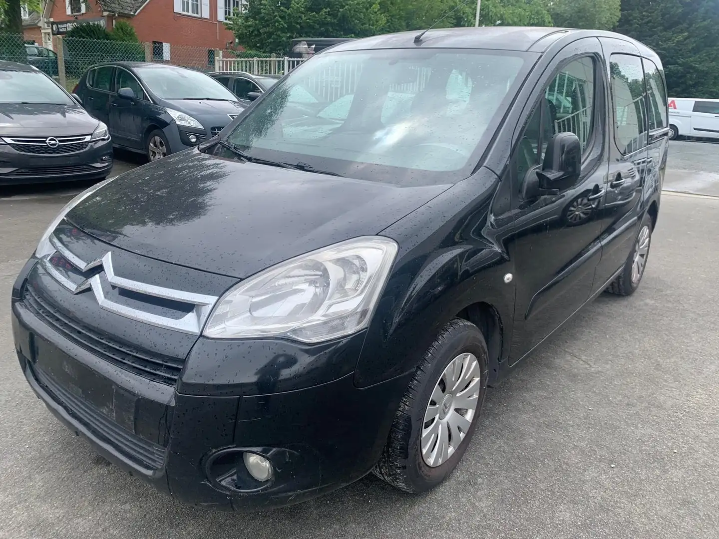 Citroen Berlingo 1.6 HDi Multispace FAP Zwart - 2