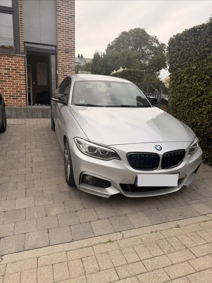 BMW 218