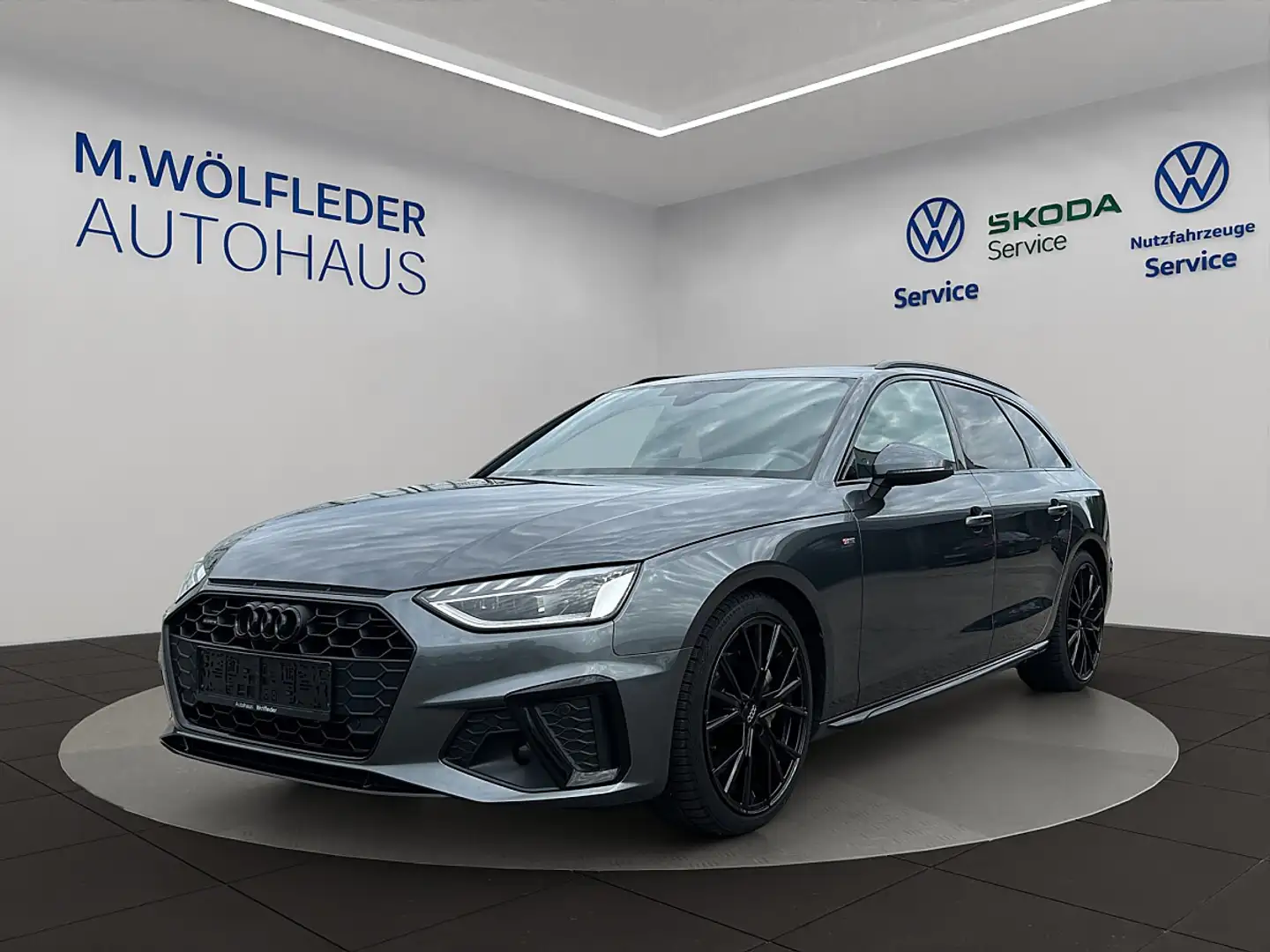 Audi A4 Avant 40 TDI quattro S-line Grau - 1