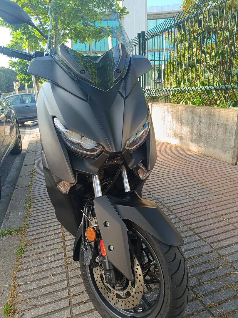 Yamaha X-Max 400 2018 Negro - 1