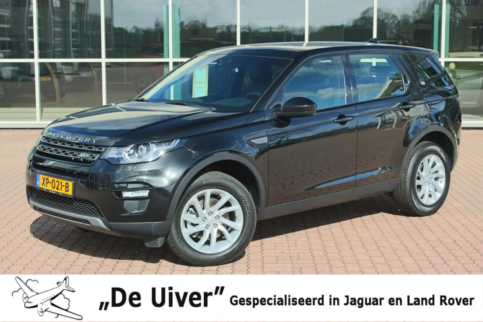 Land Rover Discovery Sport 2.0 SI4 240pk 4WD AUT 5p. Anniversary Zwart - 1