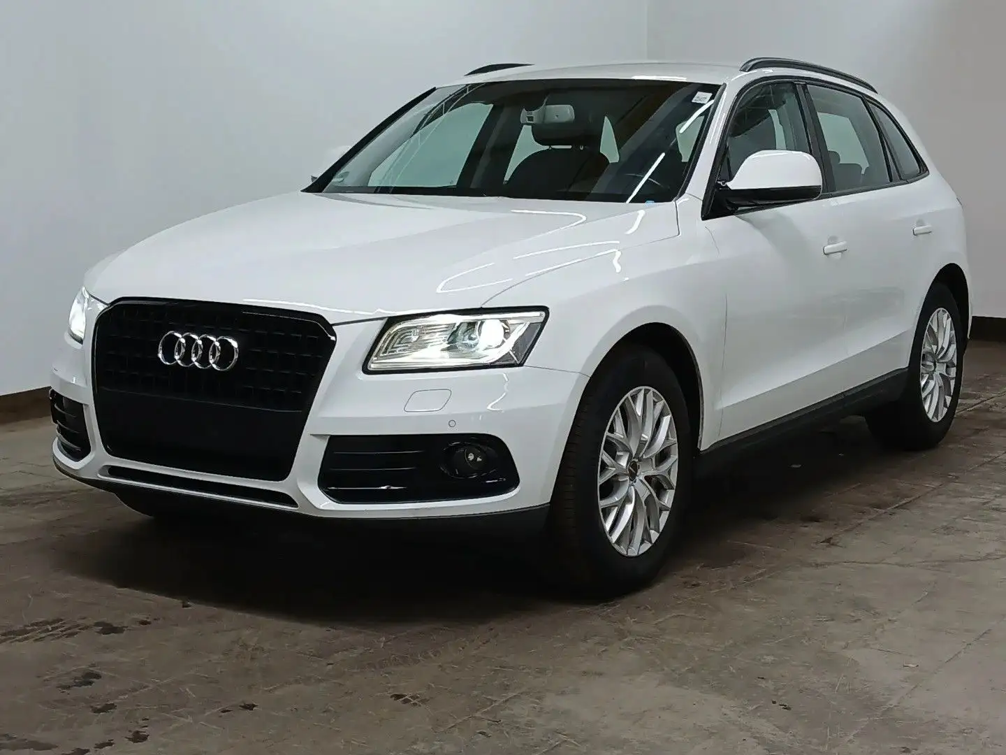 Audi Q5 2.0 TDI **1.HAND/AHK/XENON** Weiß - 1