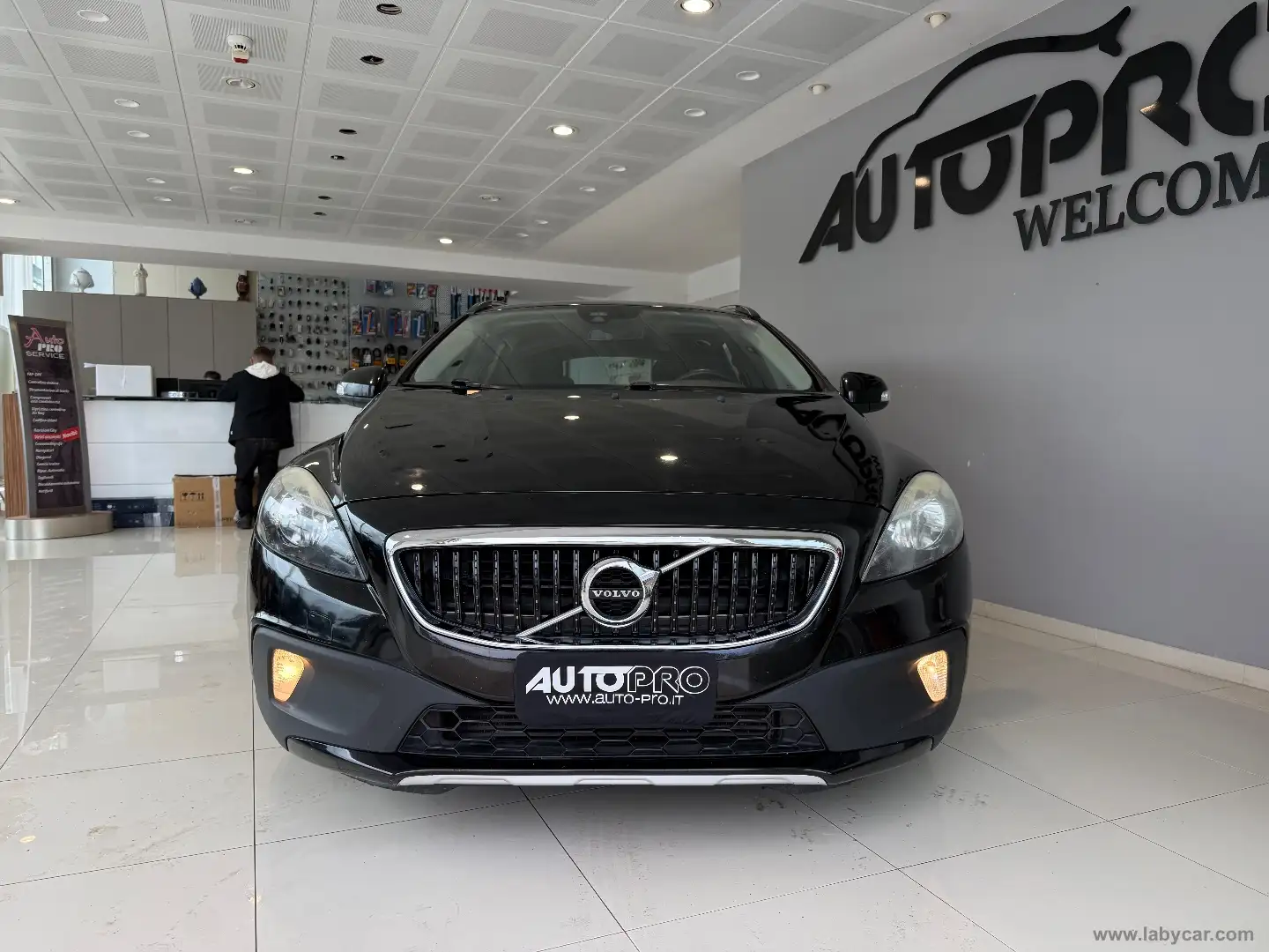 Volvo V40 Cross Country D2 Summum Nero - 1