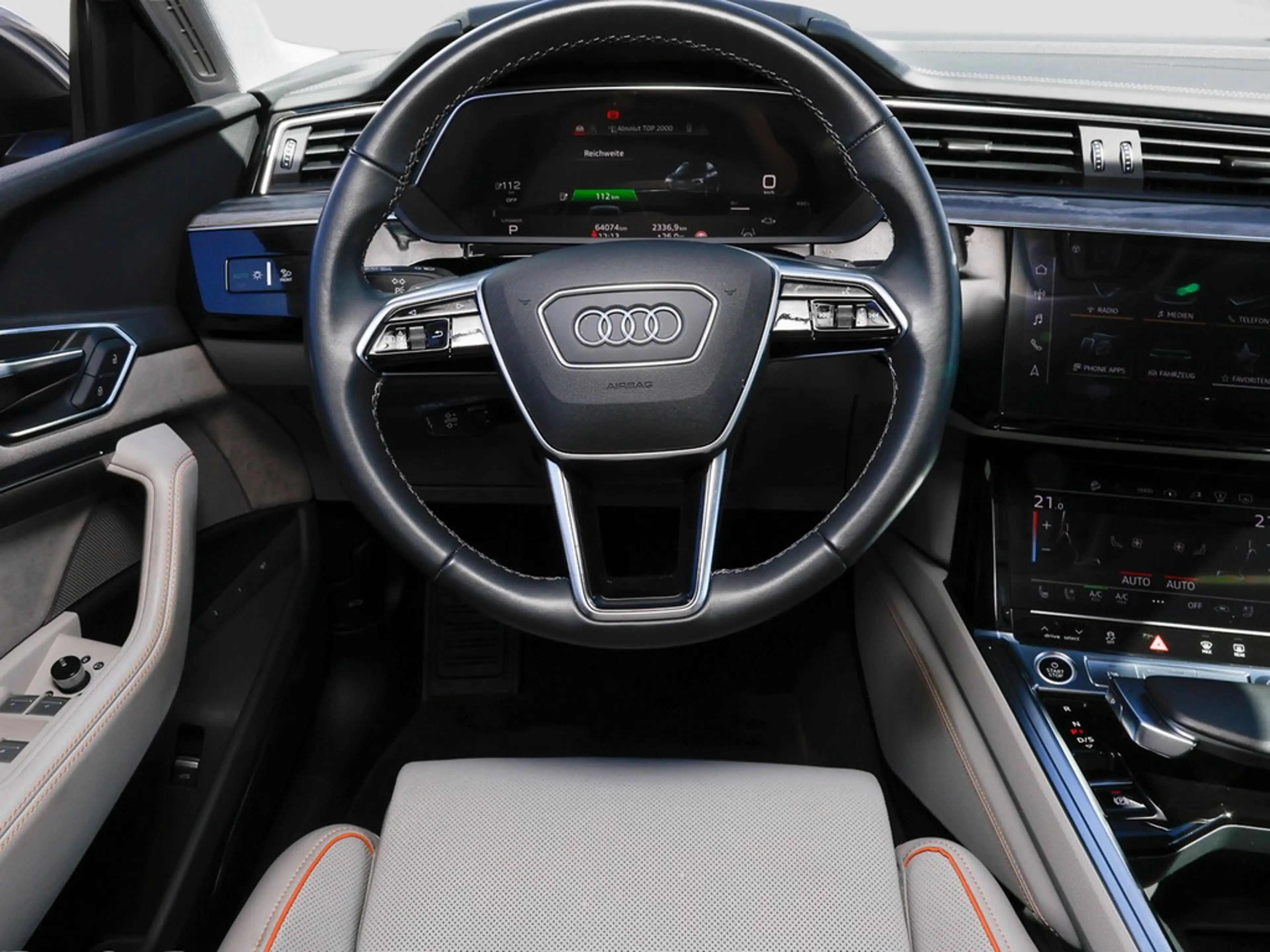 Audi Q8 e-tron 55 quattro S line Leder Matrix — photo 15