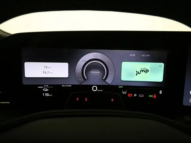 Audi Q6 view 12
