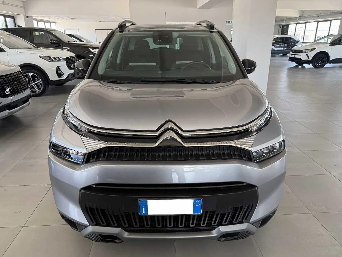 Citroen C3 Aircross BlueHDi 110 S&S Shine Gris - 2