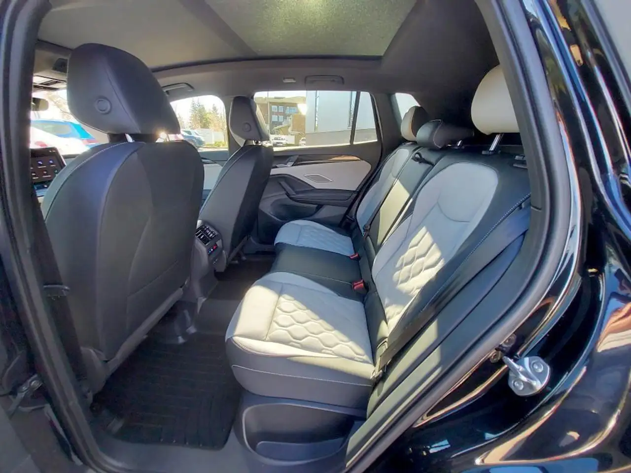 Volkswagen Tiguan снимка Volkswagen Tiguan