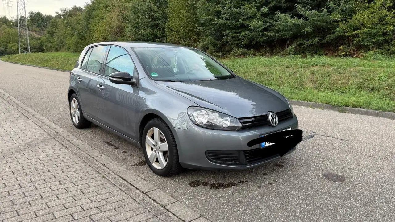 Volkswagen Golf 1.2 TSI Comfortline — photo 1 of 8