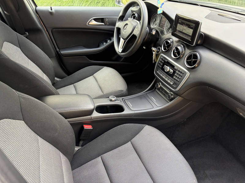 Mercedes-Benz A 180 Ambition / AUTOMAAT / NAVI / CRUISE / STOELVERWARM — photo 22
