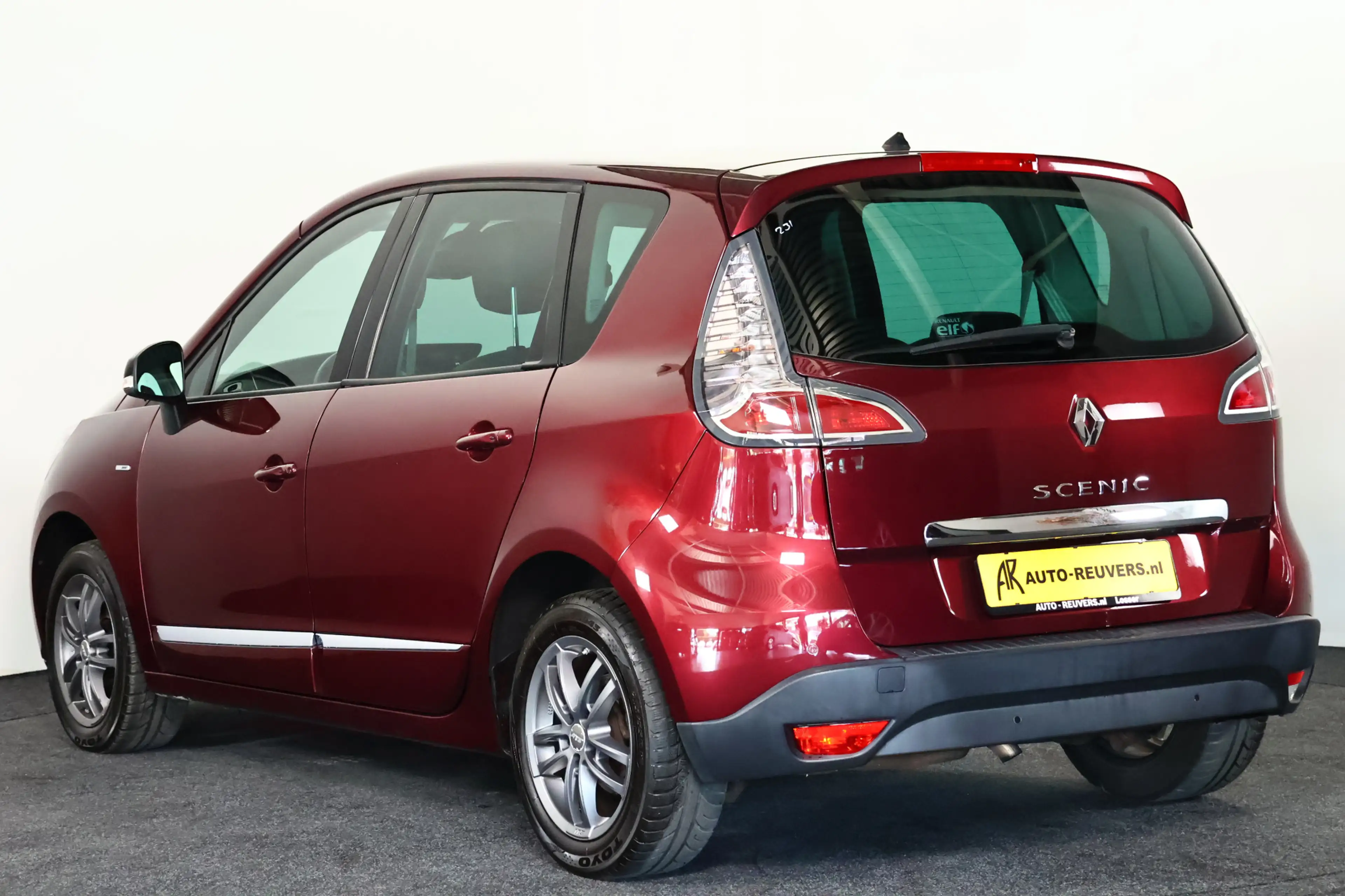 Renault Scenic 1.2 TCe Bose (Geluidsysteem) / Bi-Xenon / Navi / C — photo 6