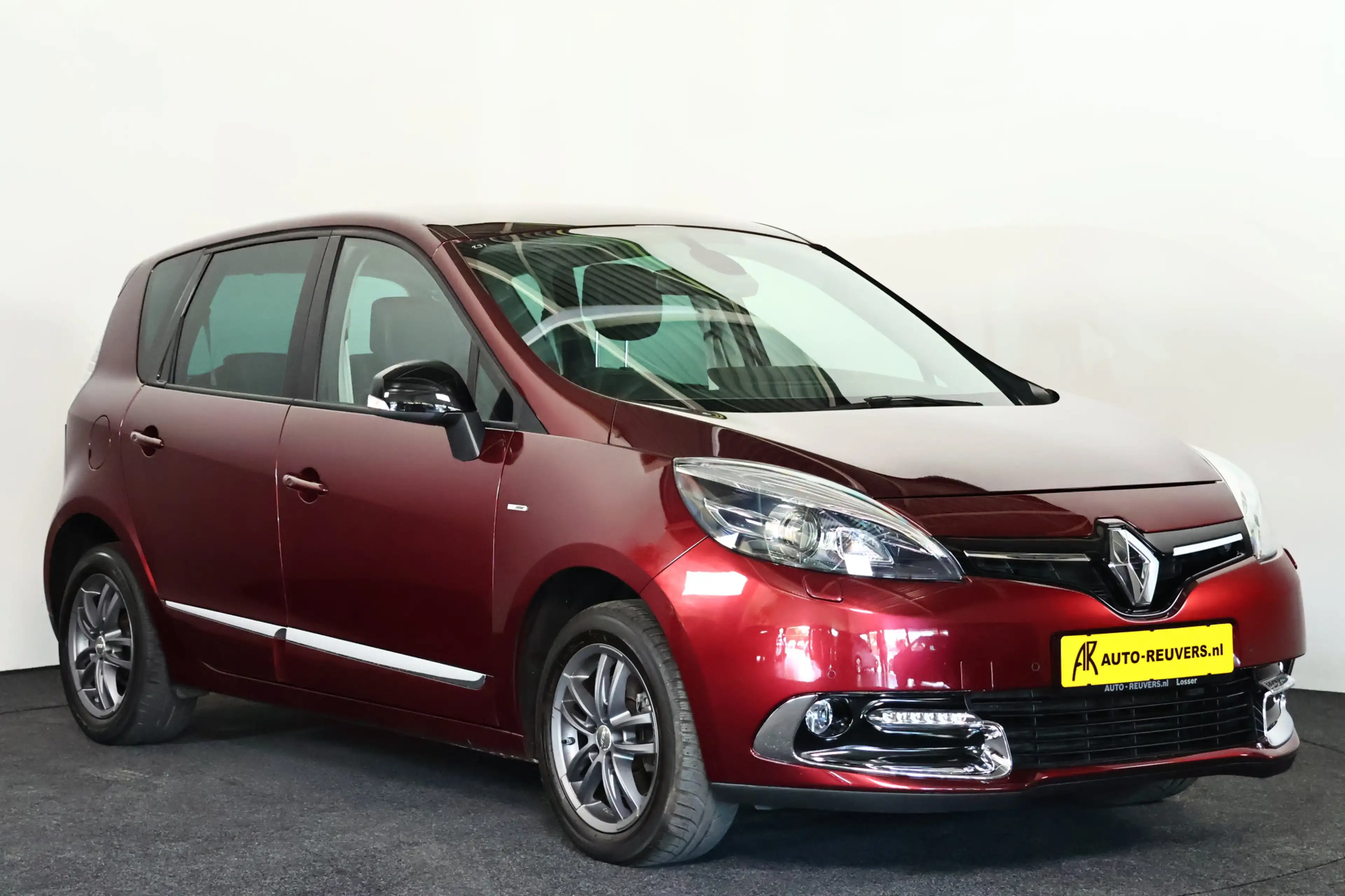 Renault Scenic 1.2 TCe Bose (Geluidsysteem) / Bi-Xenon / Navi / C — photo 5