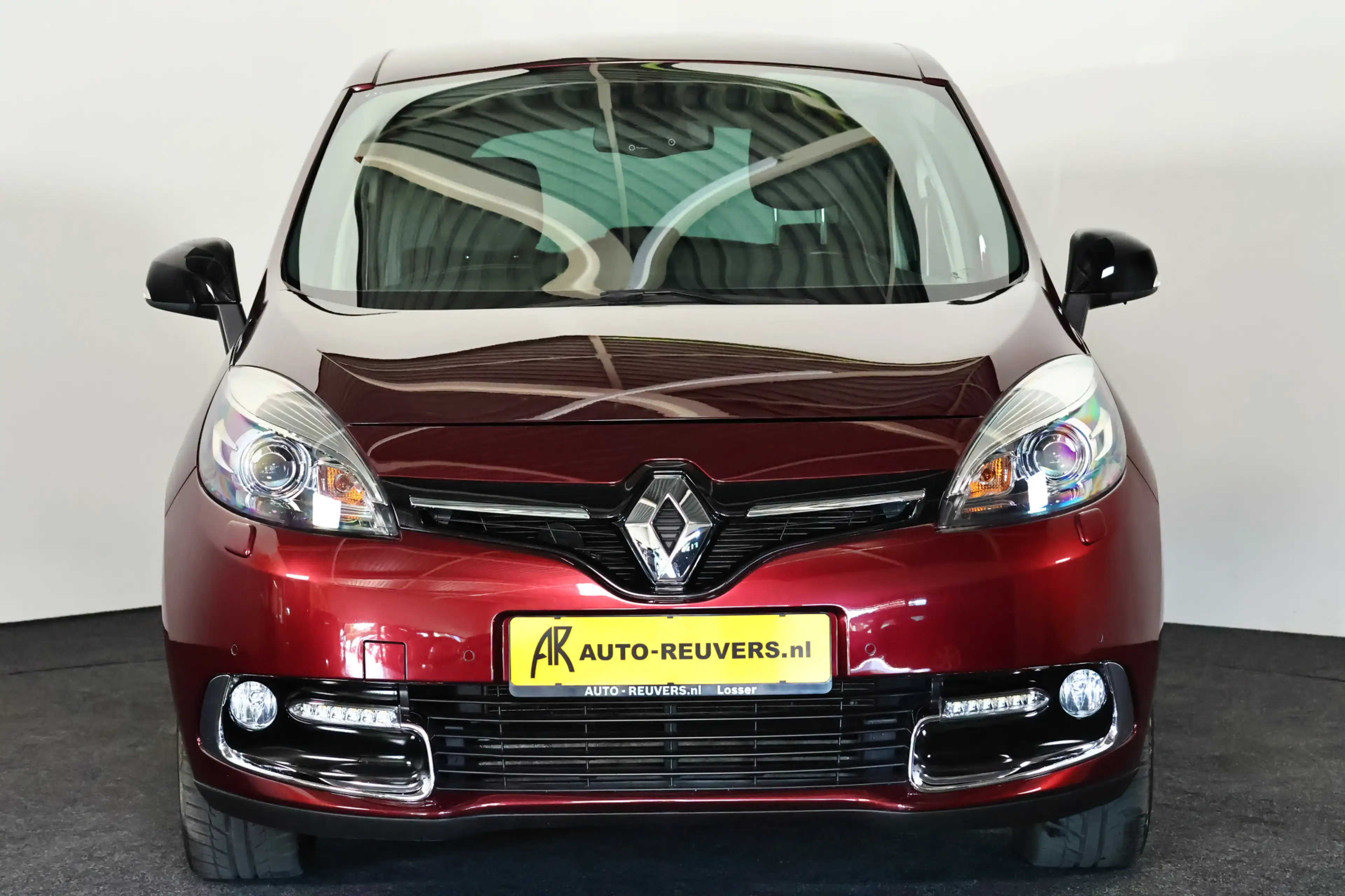 Renault Scenic 1.2 TCe Bose (Geluidsysteem) / Bi-Xenon / Navi / C — photo 8