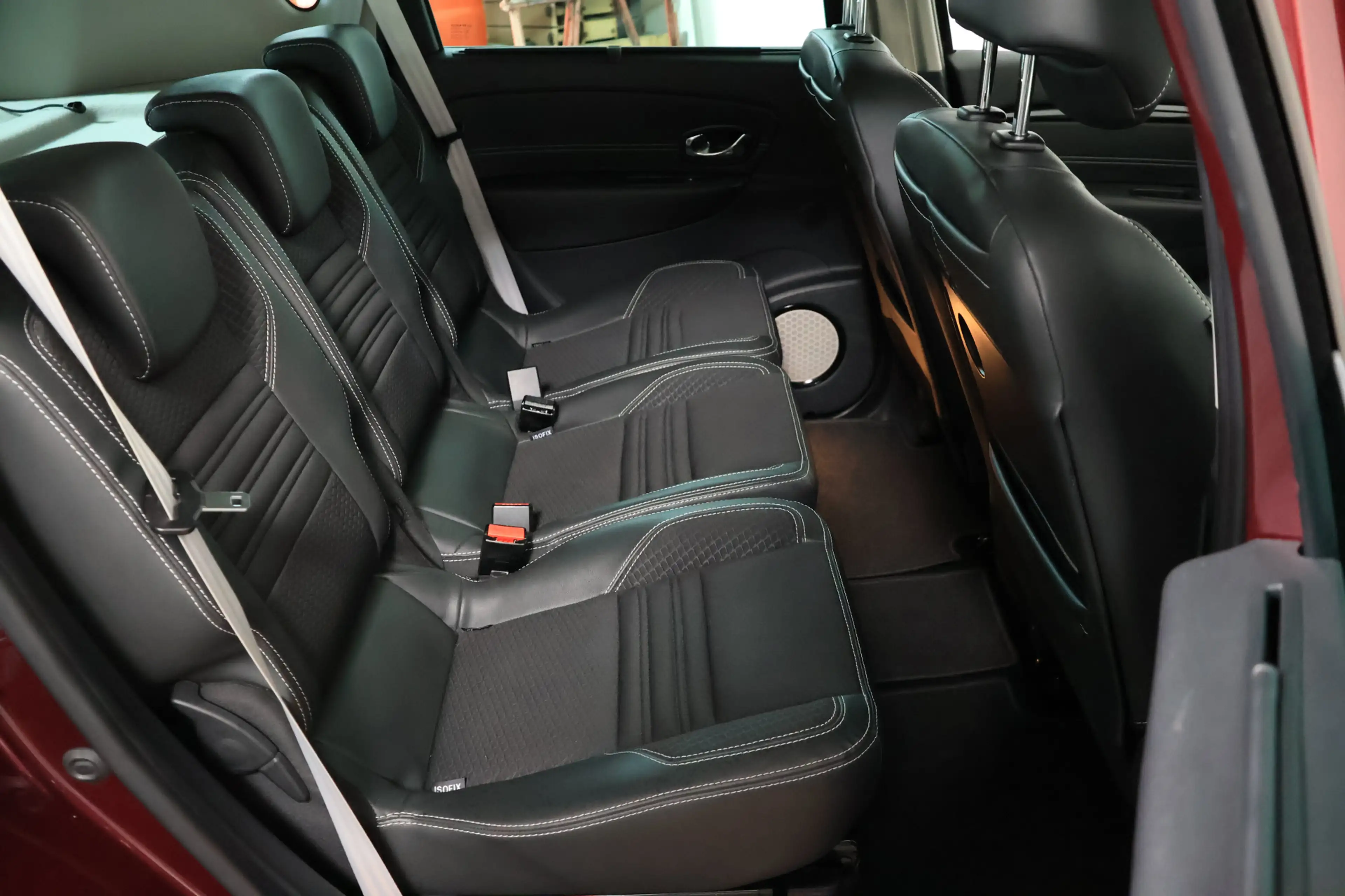 Renault Scenic 1.2 TCe Bose (Geluidsysteem) / Bi-Xenon / Navi / C — photo 14