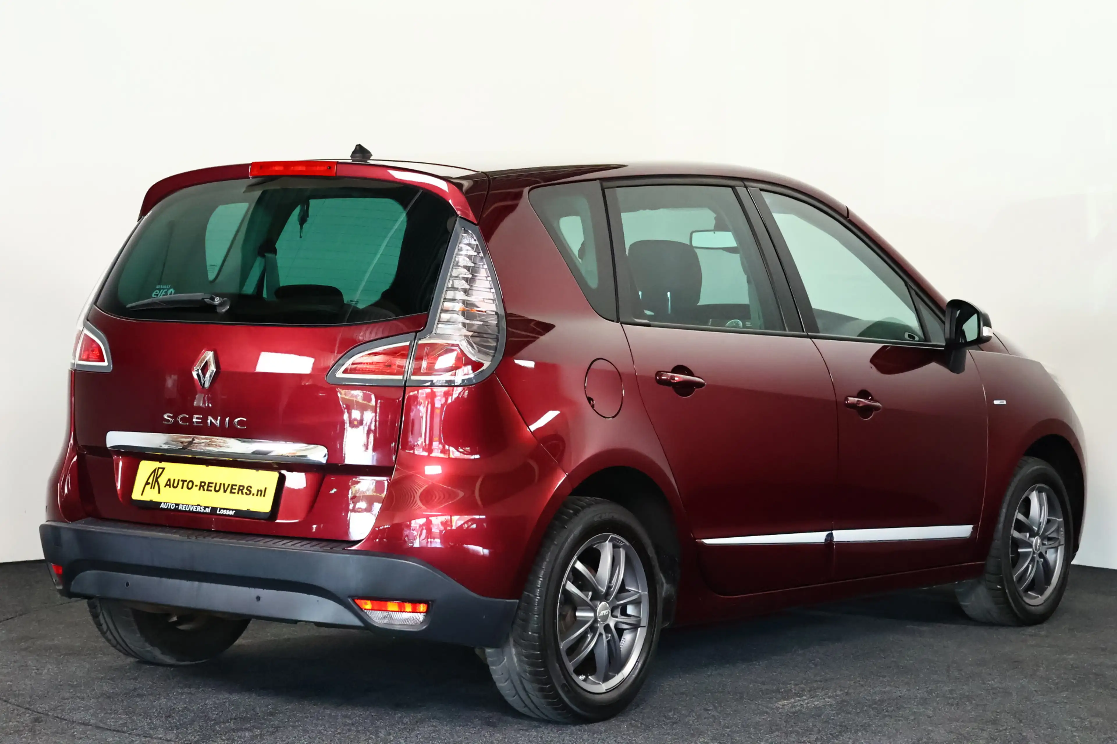 Renault Scenic 1.2 TCe Bose (Geluidsysteem) / Bi-Xenon / Navi / C — photo 2