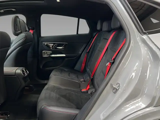 Mercedes-Benz GLC view 9