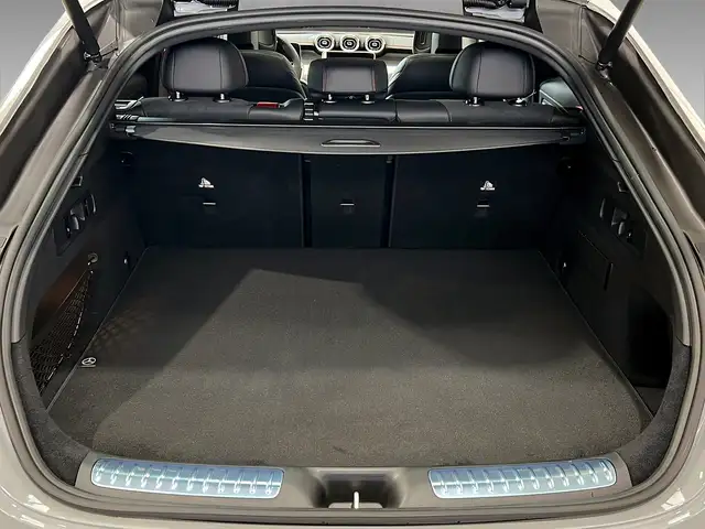 Mercedes-Benz GLC view 6