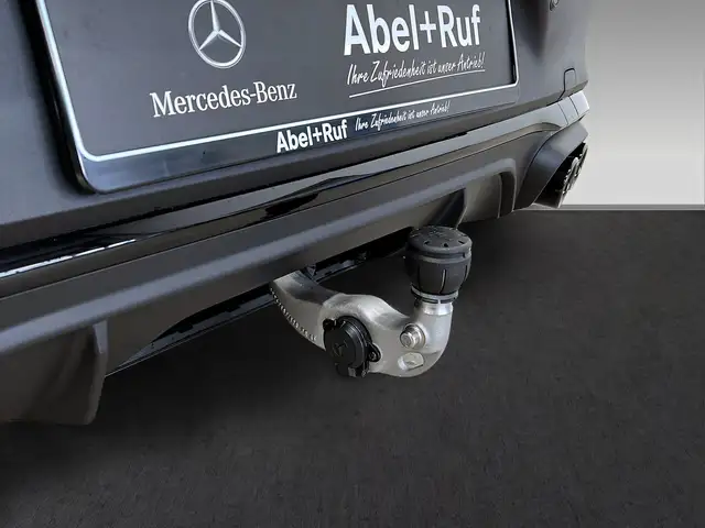 Mercedes-Benz GLC view 11