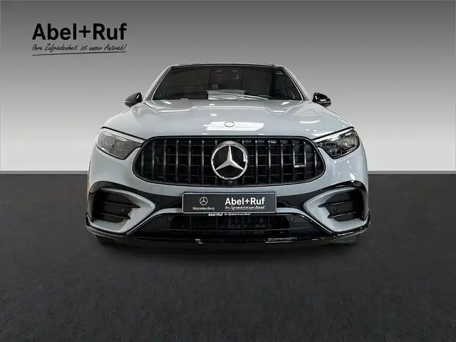 Mercedes-Benz GLC view 2