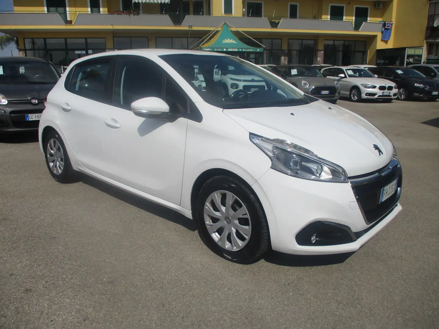 Peugeot 208 208 PURE TECH 1.2 BENZ 82 CV 5 PORTE Bianco - 1