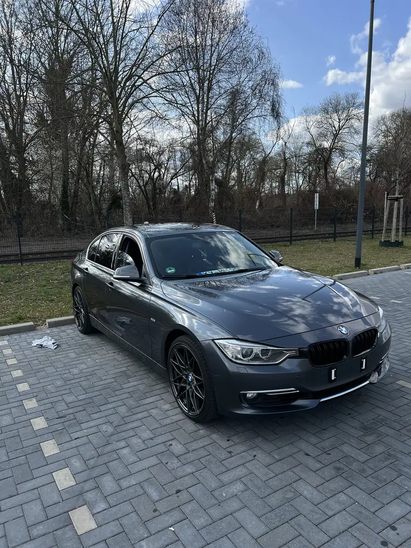 BMW 330 330d Aut. Luxury Line Brązowy - 2