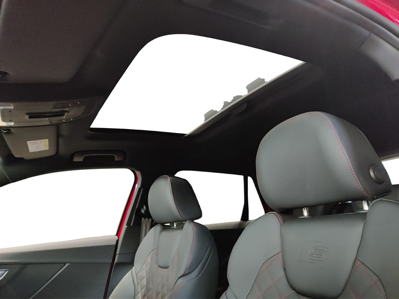 Audi Q2 35 TFSI S tronic S line, AHK, ACC, Matrix — photo 11
