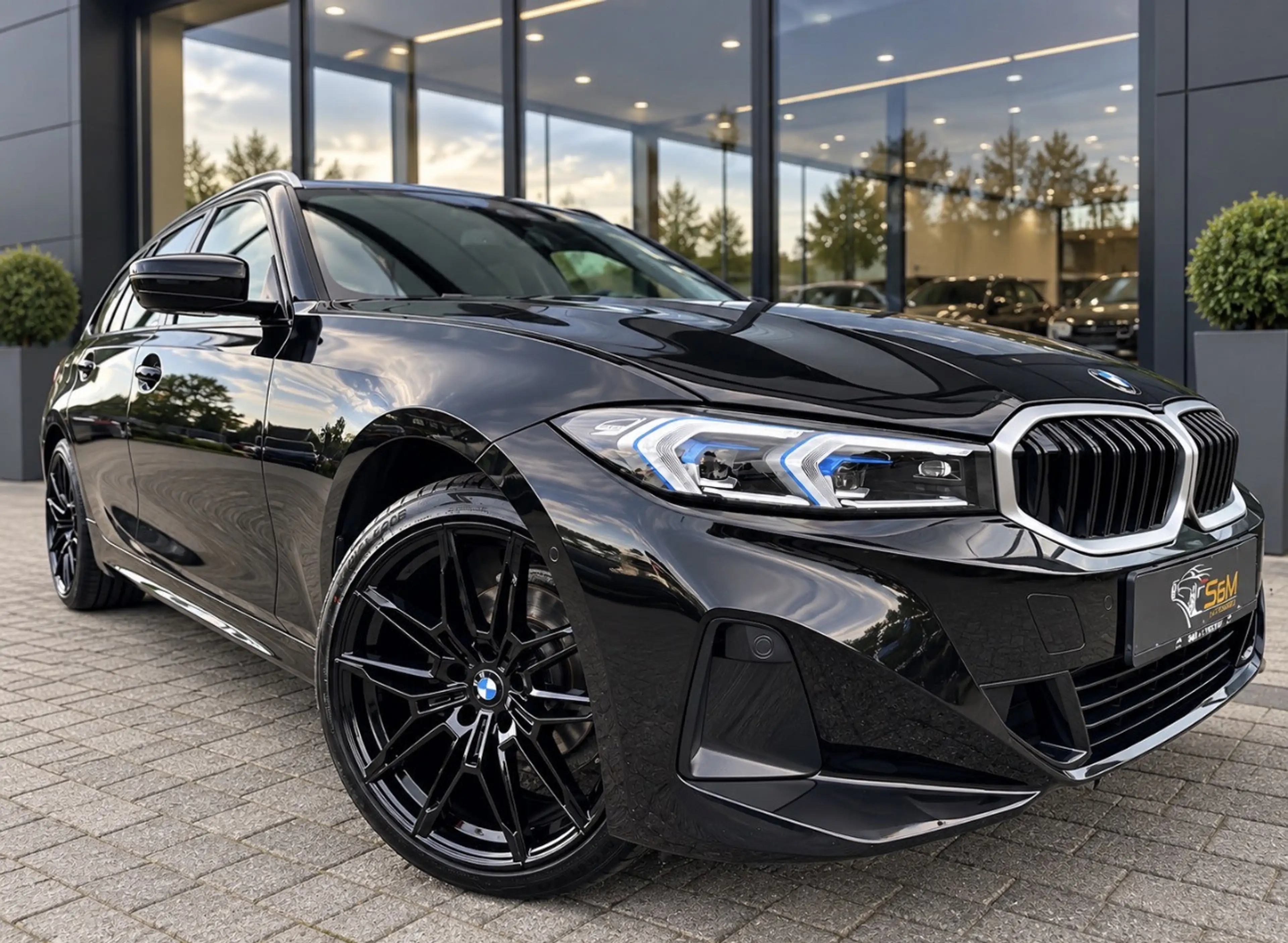 BMW 318 3-serie Touring 318i LED | CarPlay | Navi | HUD