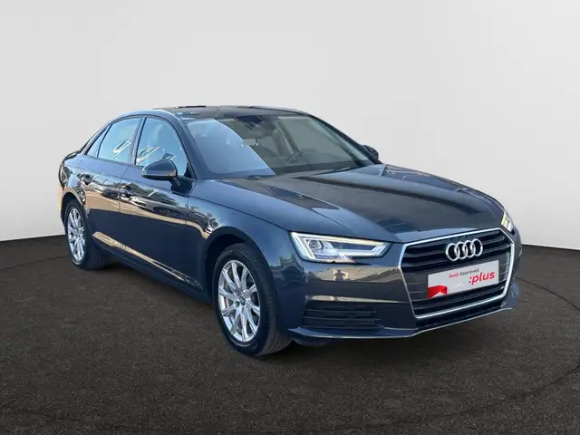 Audi A4 view 17