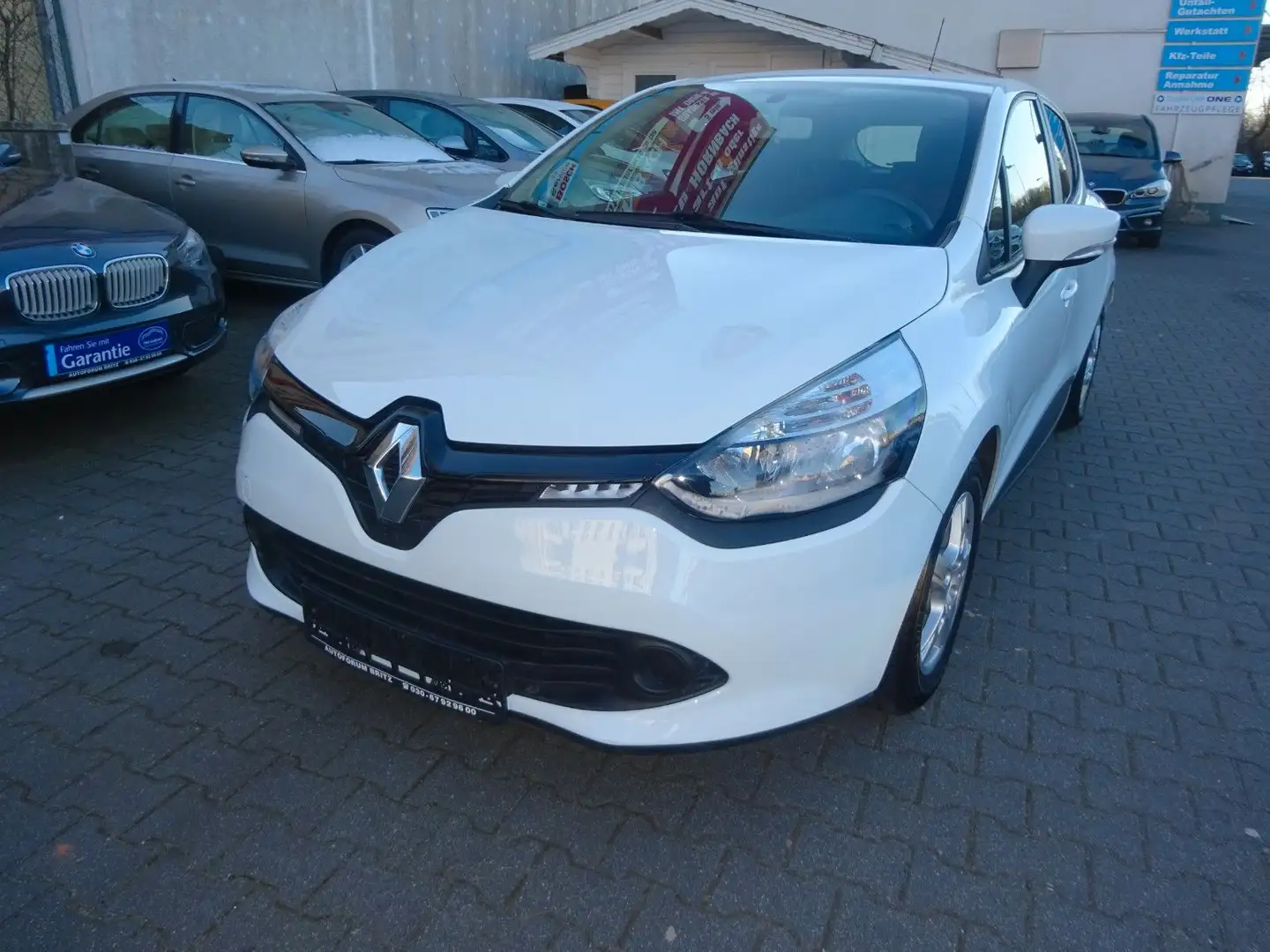 Renault Clio 1.2 16V Weiß - 1