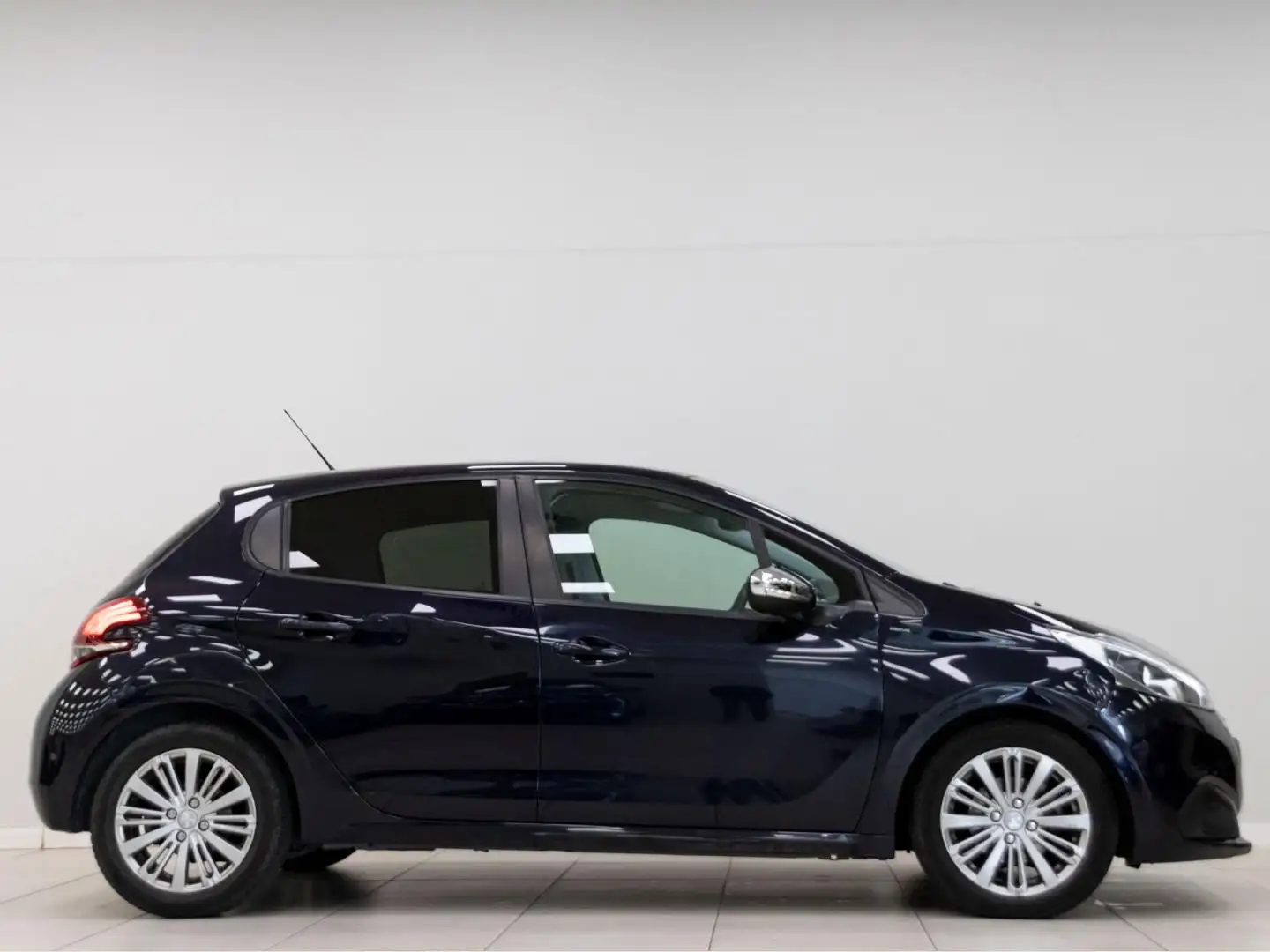 Peugeot 208 1.2 PureTech Style 82 Azul - 2