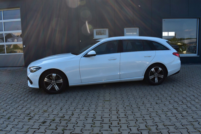 Mercedes-Benz C 220 T d AVANTGARDE/KOMFORTSITZE/KAMERA — photo 3