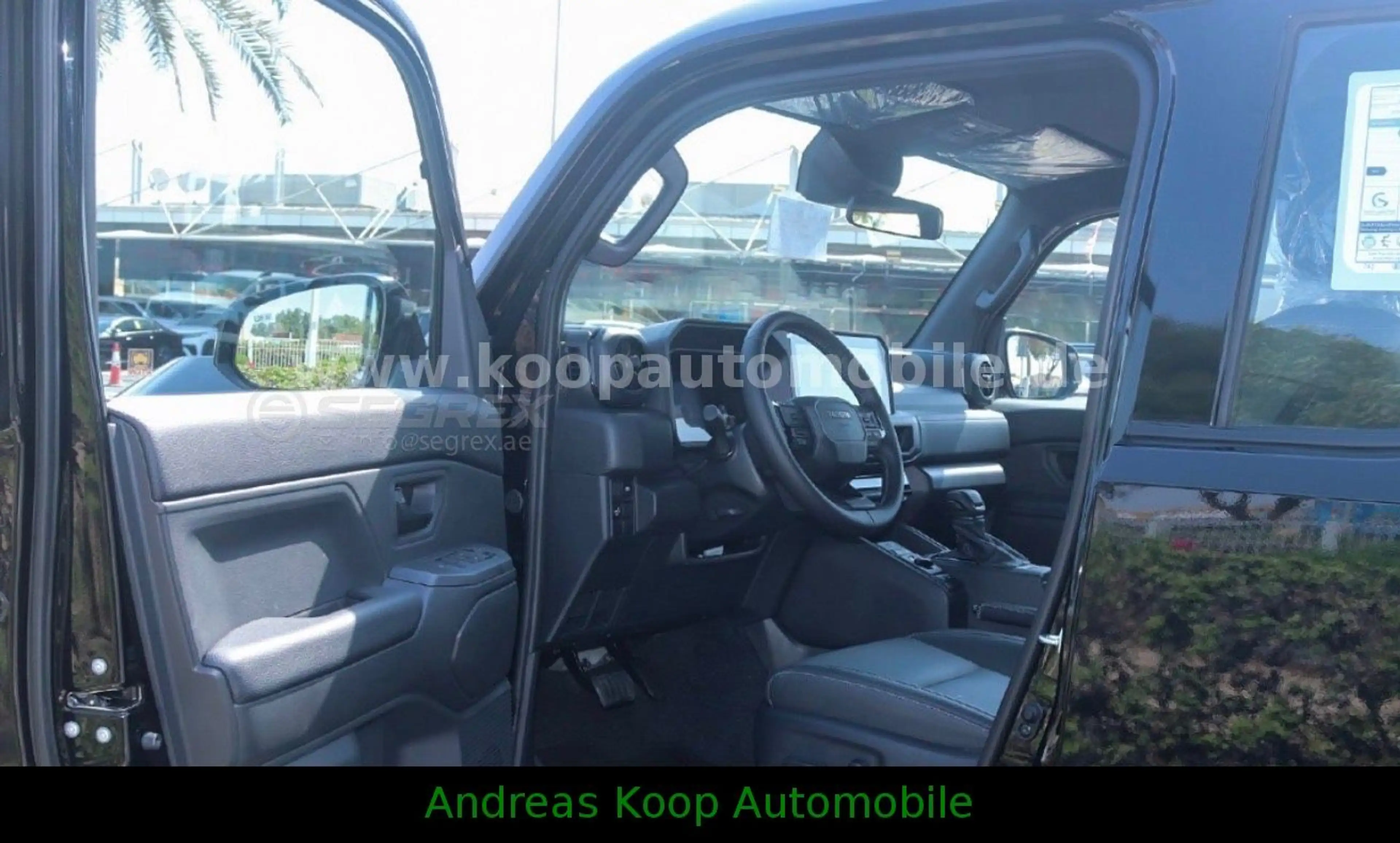 Toyota FJ Cruiser 2,7i A/T GXR Leder Navi 360° ALU LED — photo 10