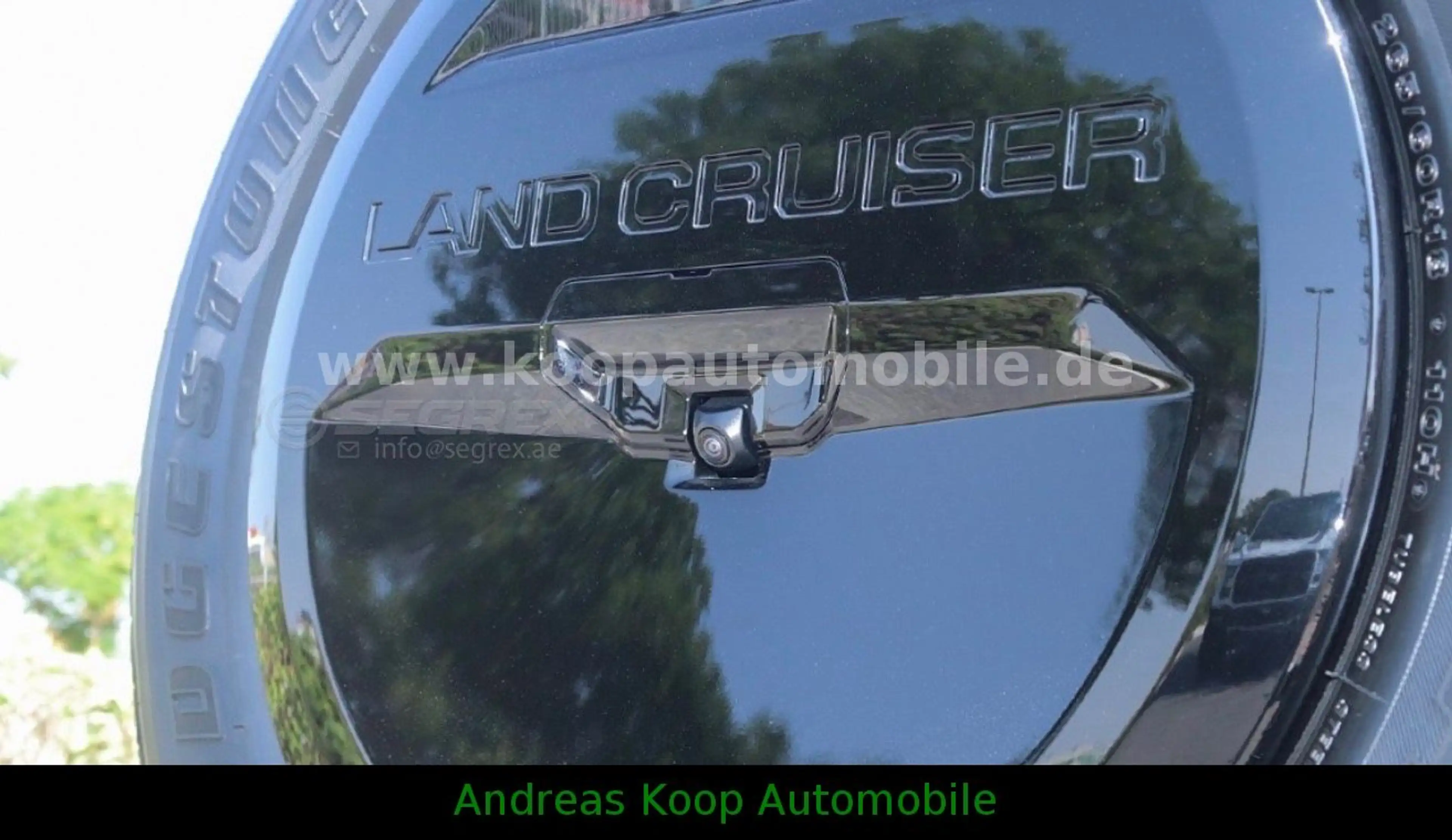 Toyota FJ Cruiser 2,7i A/T GXR Leder Navi 360° ALU LED — photo 11