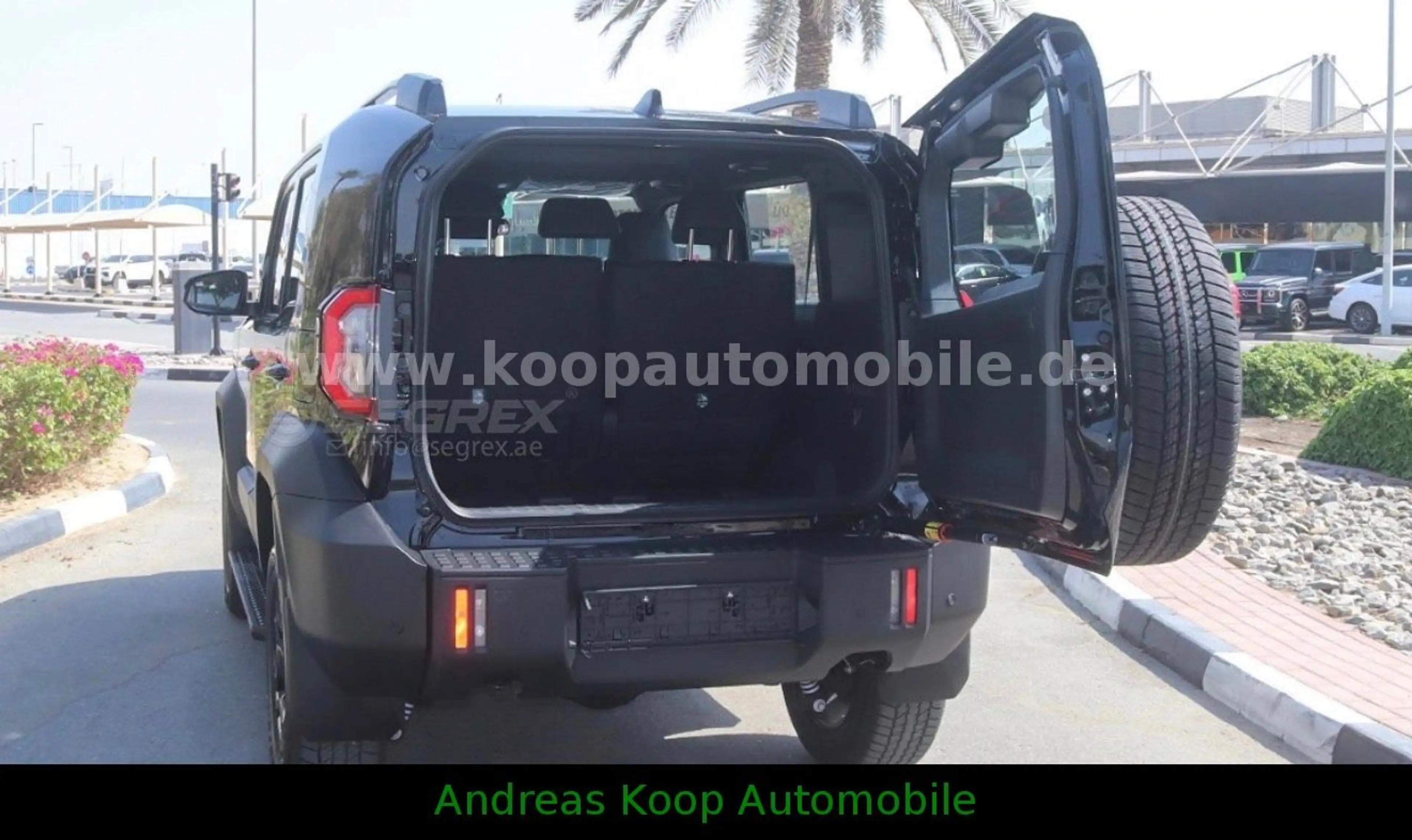 Toyota FJ Cruiser 2,7i A/T GXR Leder Navi 360° ALU LED — photo 6
