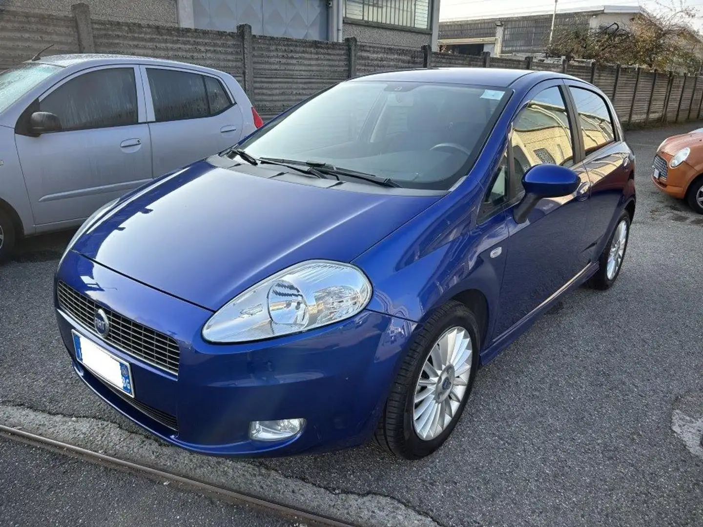 Fiat Grande Punto 1.4 Starjet 16V 5 porte Emotion *OK NEOPATENTATI* Bleu - 2