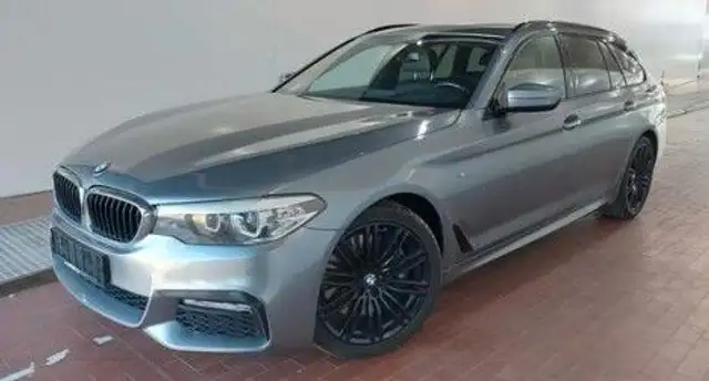 BMW 540 d xDrive Touring M Sport Shadow-Line
