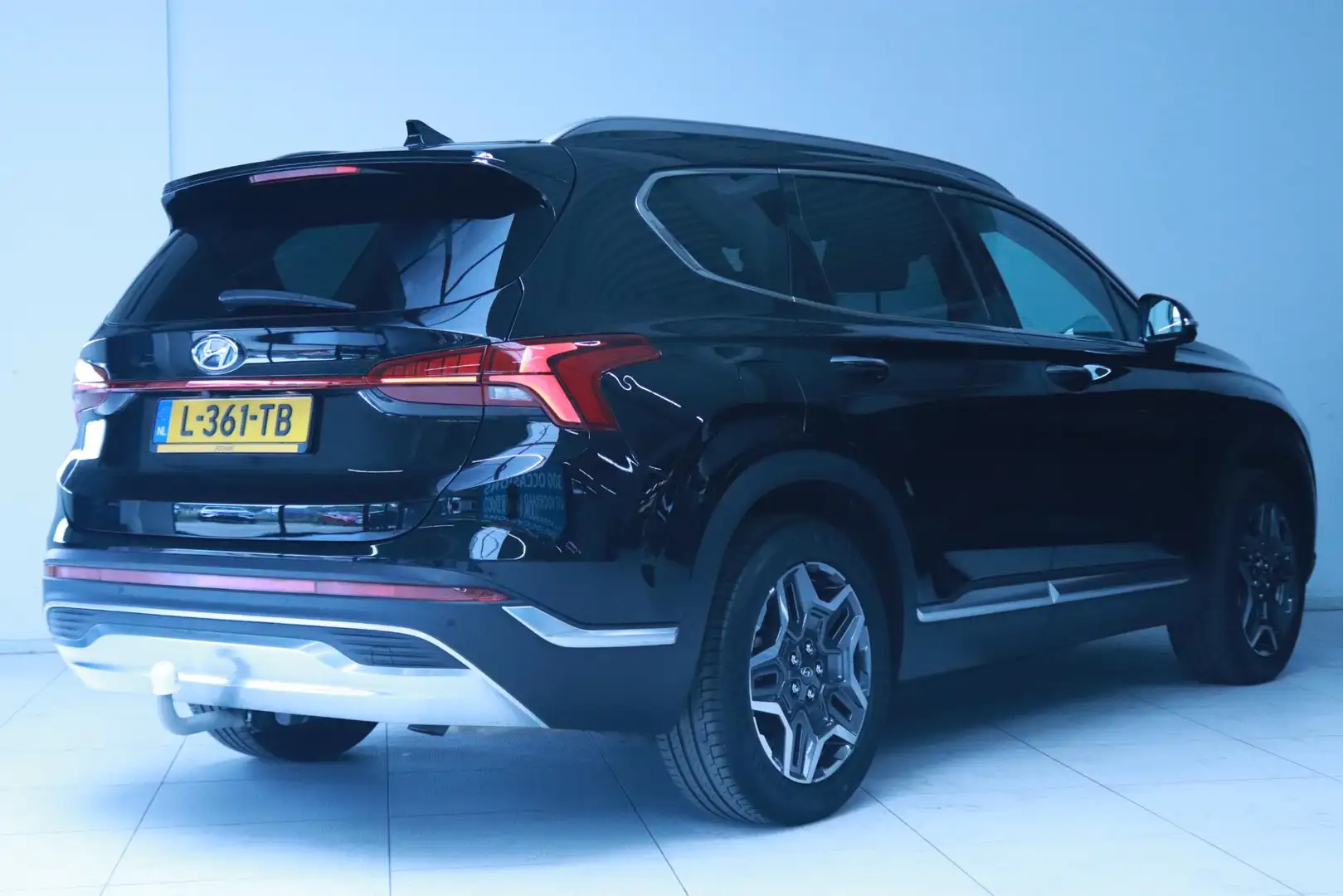 Hyundai SANTA FE 1.6 T-GDI PHEV Premium 7p. | Navigatie | Cruise Co Zwart - 2