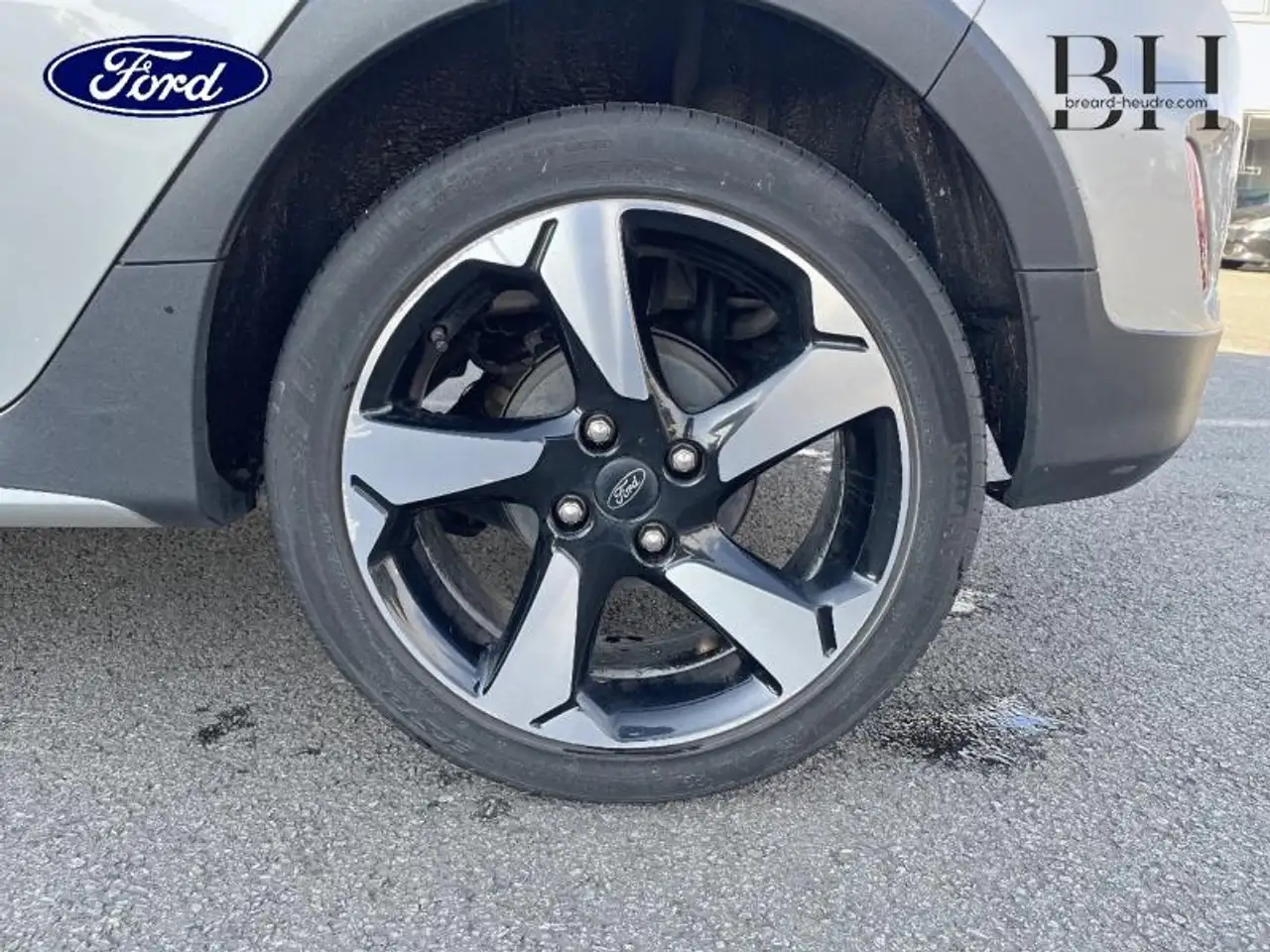 Ford Fiesta Active — photo 13