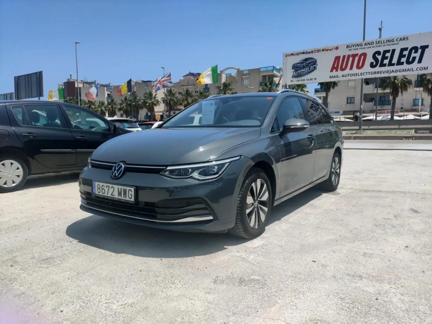Volkswagen Golf 2.0TDI R-Line DSG 110kW Gris - 1