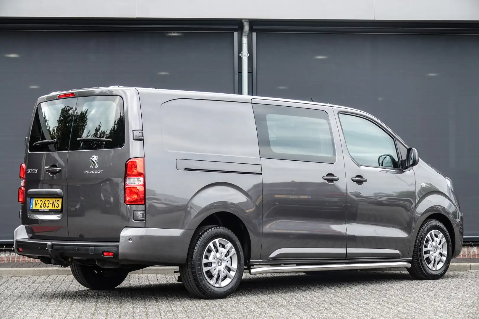 Peugeot Expert 231L L3 | 2.0 BlueHDI 150PK | Asphalt | Premium Pa Gris - 2