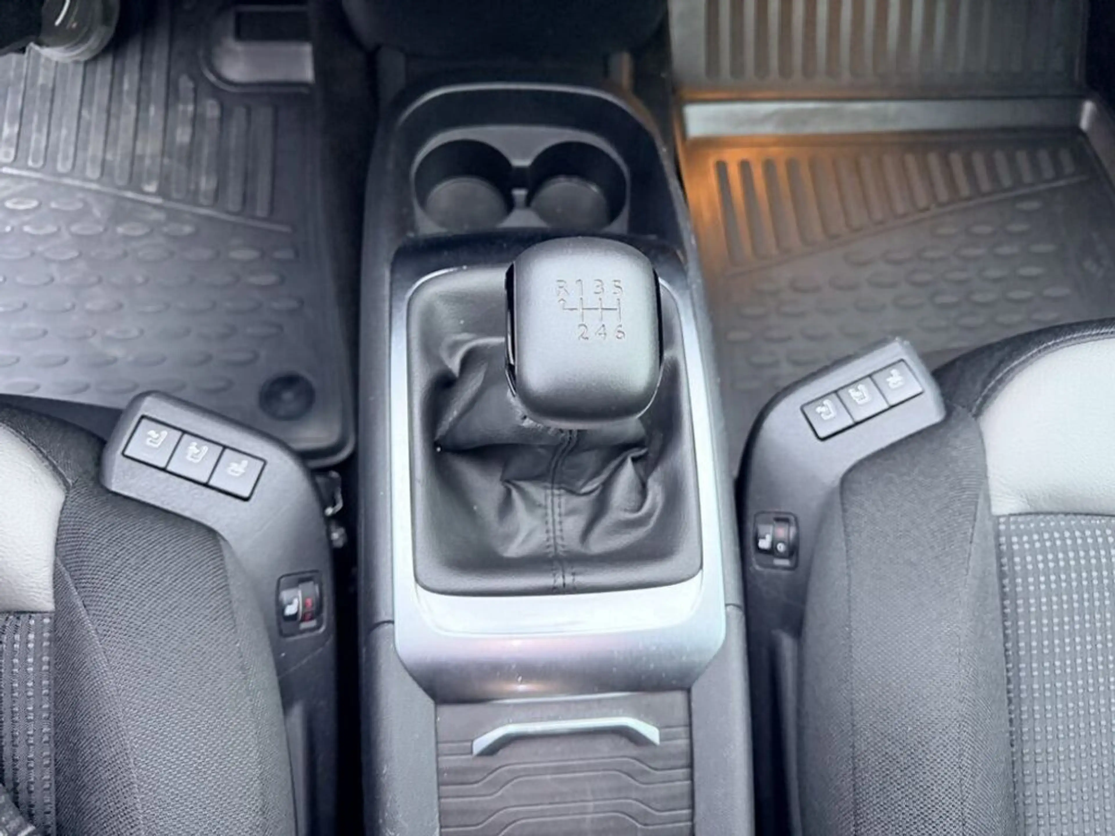 Citroen C4 Picasso / Spacetourer BHDi 130 Shine — photo 11