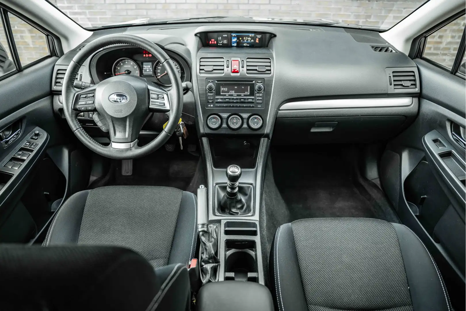 Subaru XV 2.0i Executive AWD Gris - 2