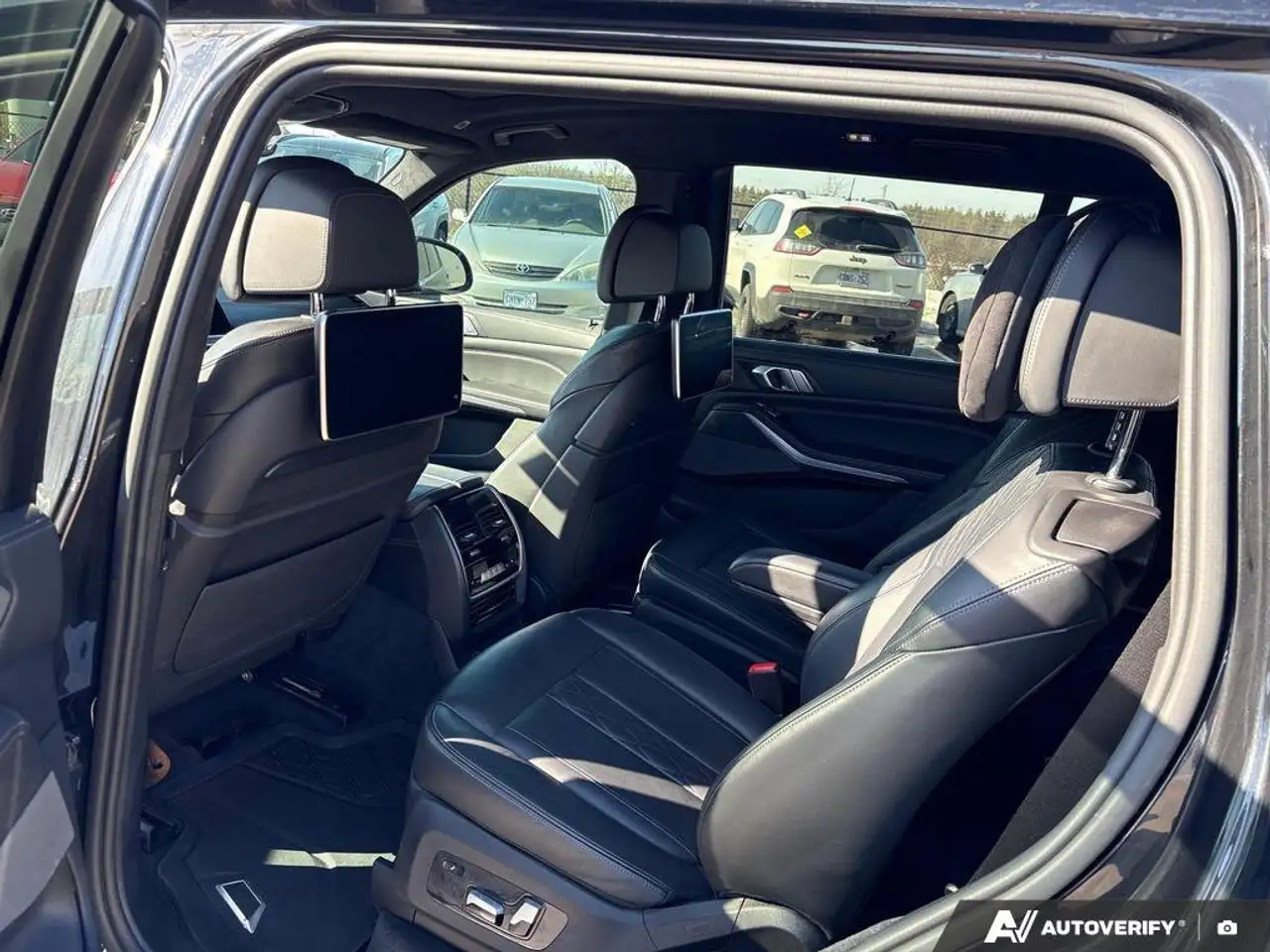 BMW X7 снимка BMW X7