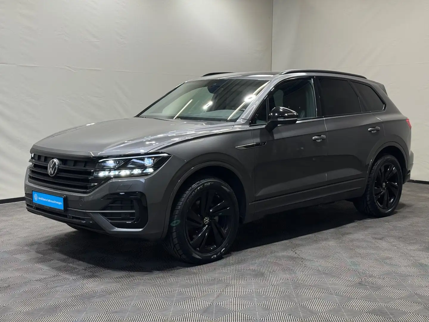 Volkswagen Touareg R-Line 3.0 TDI | MATRIX NAVI LEDER AHK Grau - 2