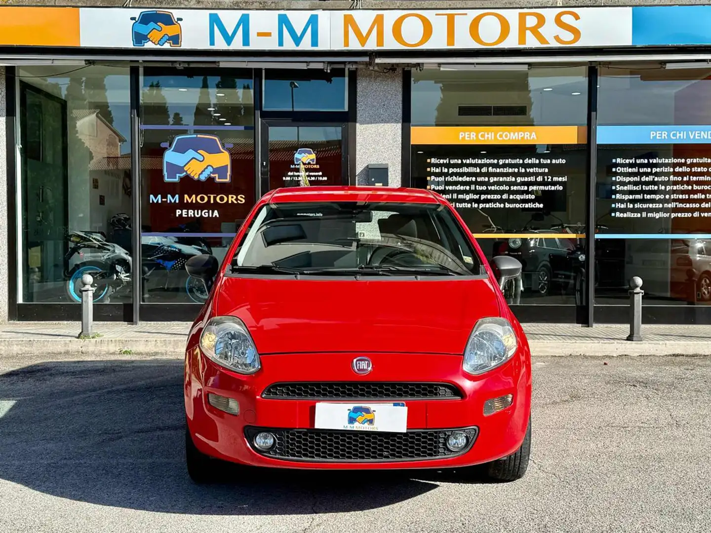 Fiat Punto 1.4 8V 5 porte Natural Power Street Rouge - 2