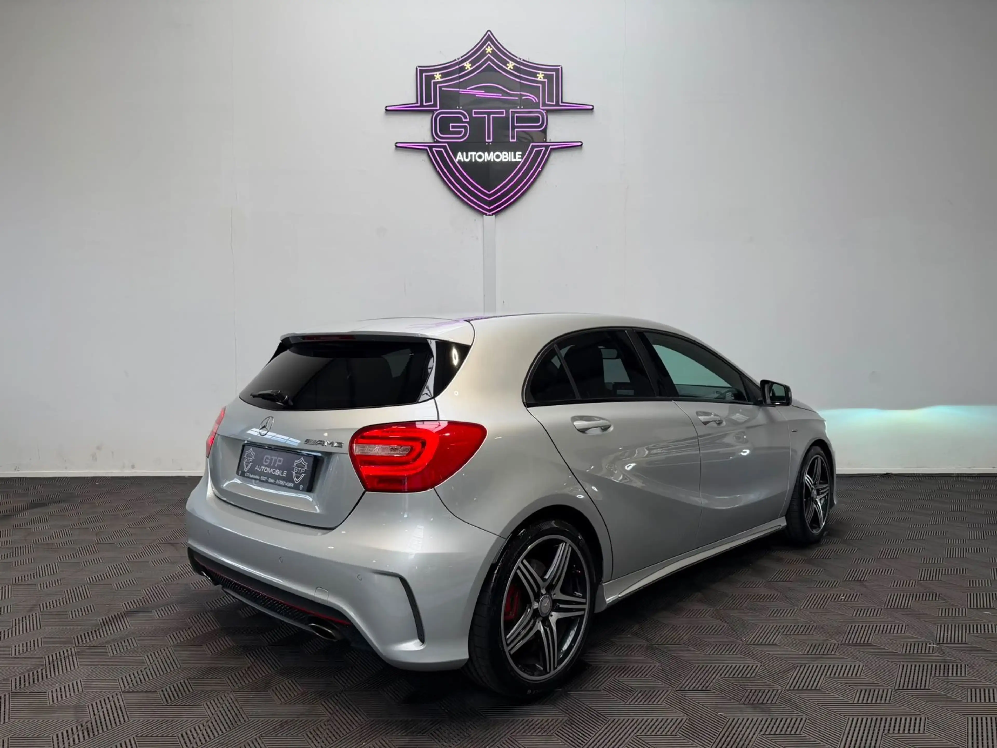 Mercedes-Benz A 250 Sport AMG-Line *LED*Memory*SHZ* — photo 7